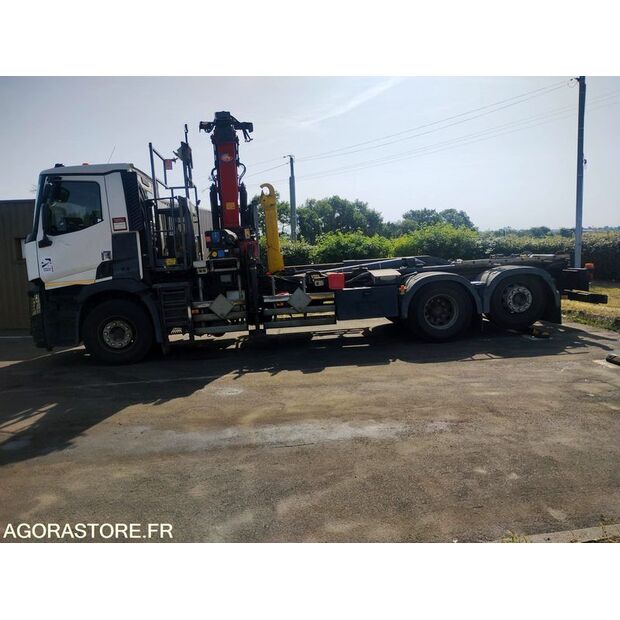 2016 رينو C-48025013