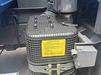 2025-sinotruk-371-48026371