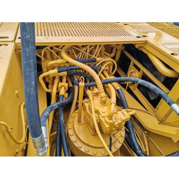 2025 كاتربيلر 330CL-48029039