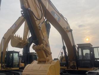 2025-caterpillar-330d2l-1465721-48029050