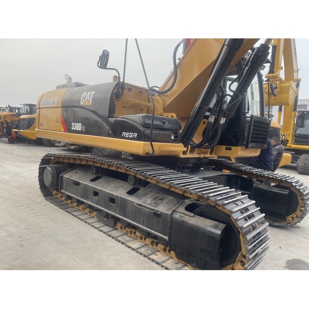 2025 كاتربيلر 330D2L-48029052