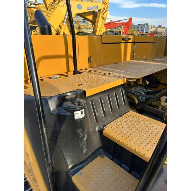 2025 Caterpillar 330GC-48029115