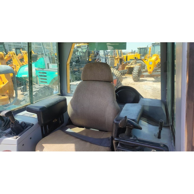 2025 Caterpillar D5K XL-48030231