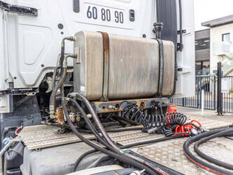 2020-mercedes-benz-arocs-2553-bls-48030648