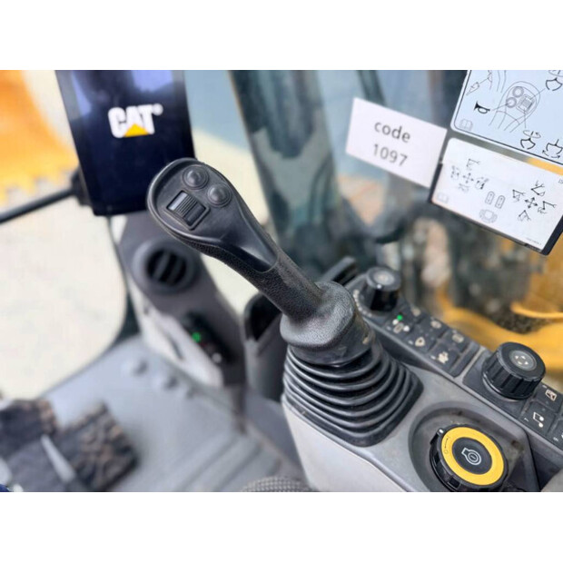 2018 Caterpillar 323-07A-48030720