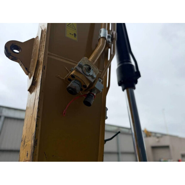 2018 Caterpillar 323-07A-48030728