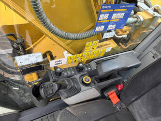 2020-caterpillar-330-1465753-48030953