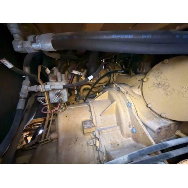 2011 كاتربيلر 140M2-48031399