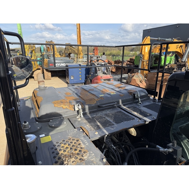 2019 كاس CX210D-48033383