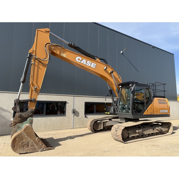 2021 CASE CX210D-48033388