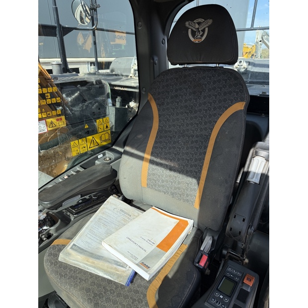 2021 CASE CX210D-48033402
