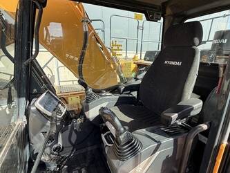 2020-hyundai-hx220l-48033623