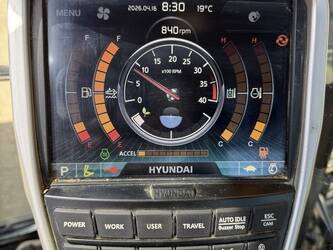 2020-hyundai-hx220l-48033626
