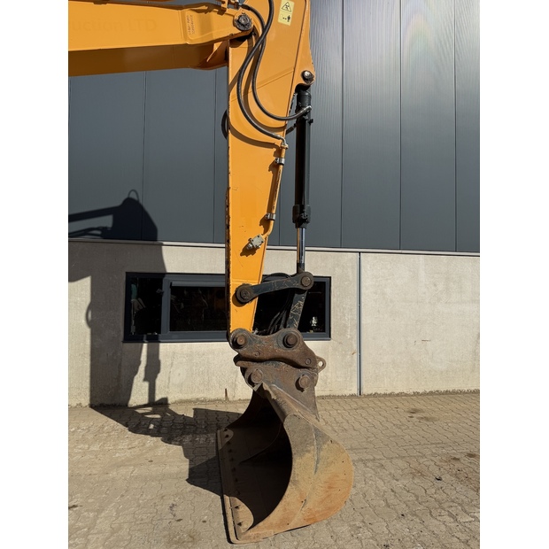 2020 هيونداي HX220L-48033636