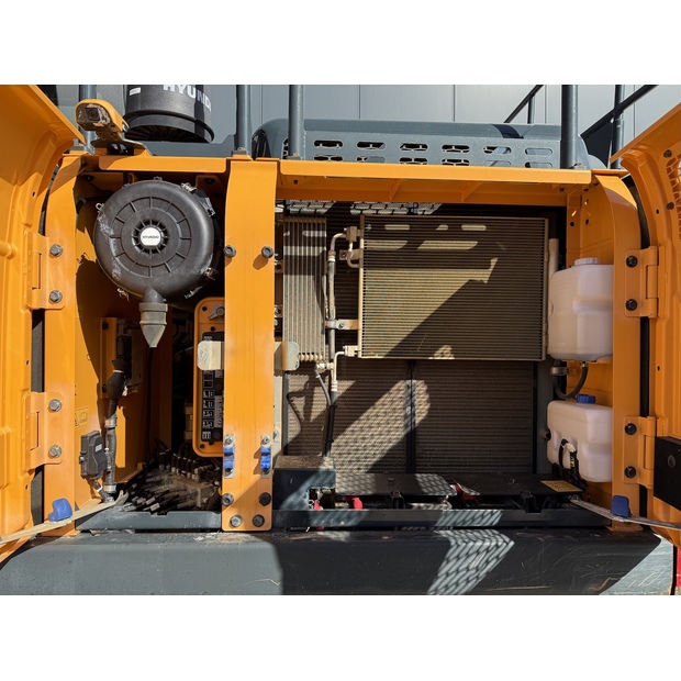 2020 هيونداي HX220L-48033637