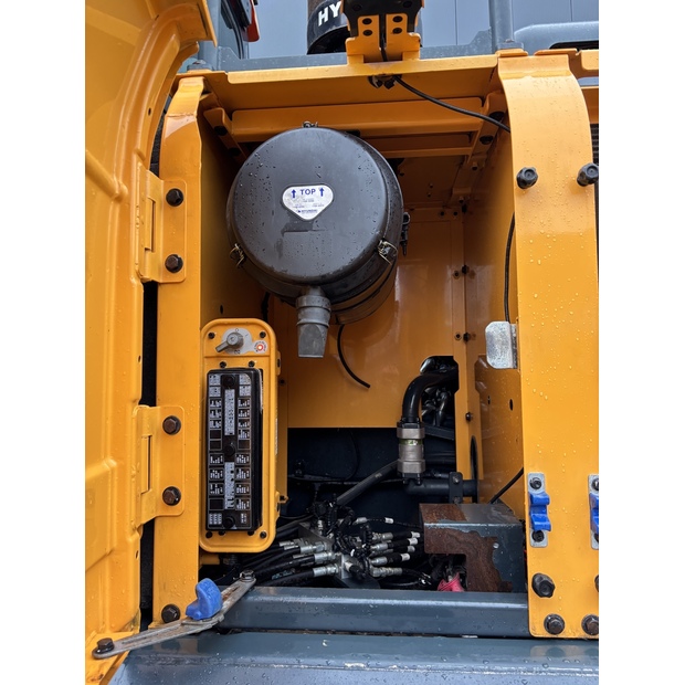 2019 هيونداي HX300L-48033672