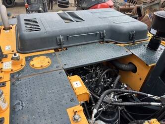 2019-hyundai-hx300l-1390539-48033674