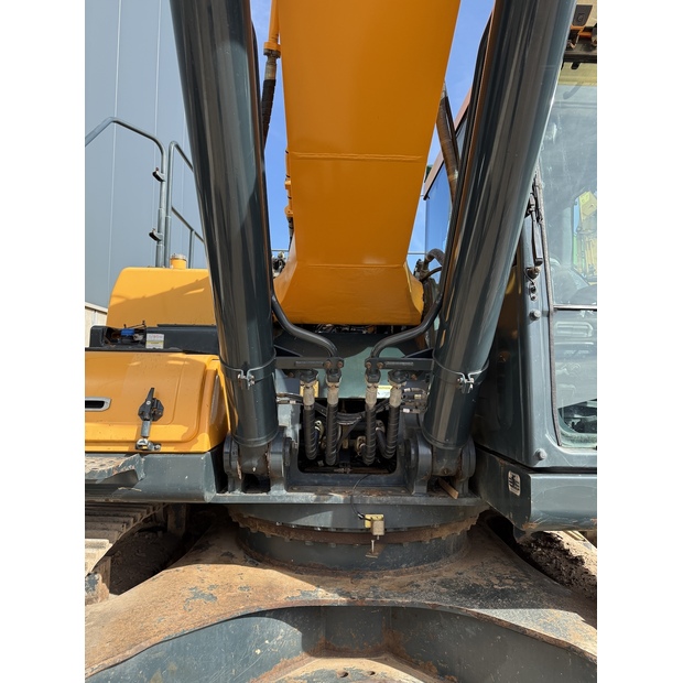 2016 هيونداي HX380L-48033734