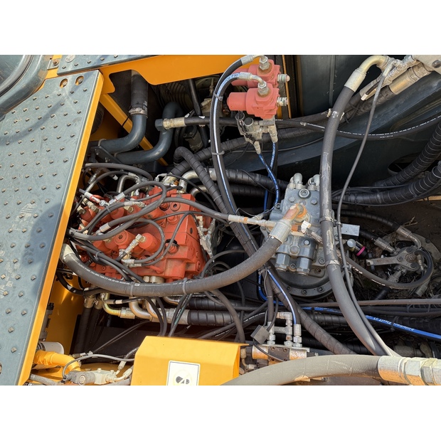 2016 هيونداي HX380L-48033737