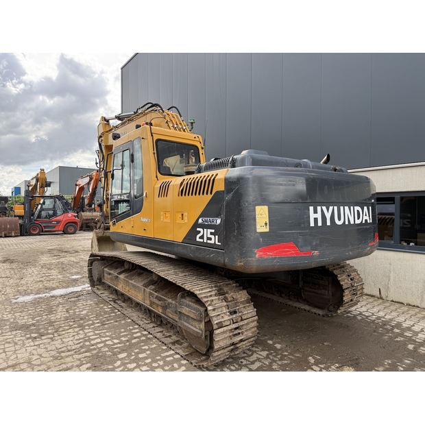 2021 Hyundai R215L-48033781
