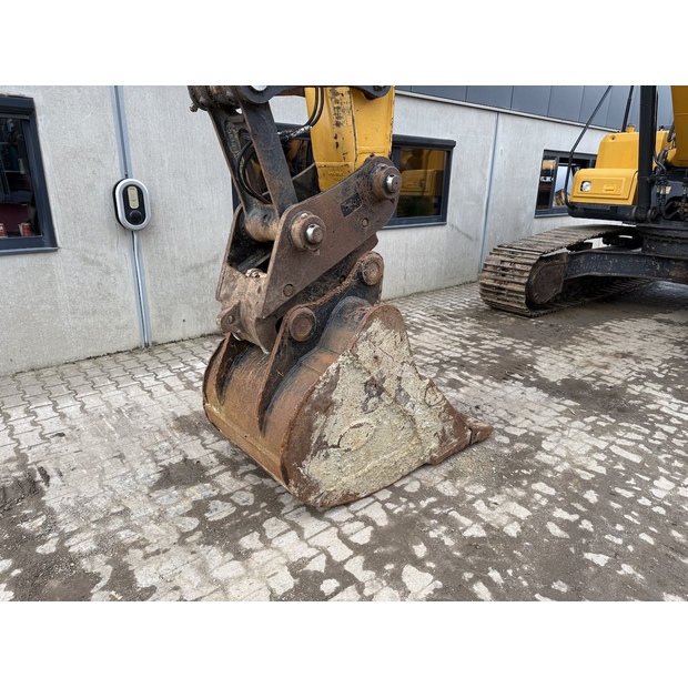 2021 Hyundai R215L-48033787