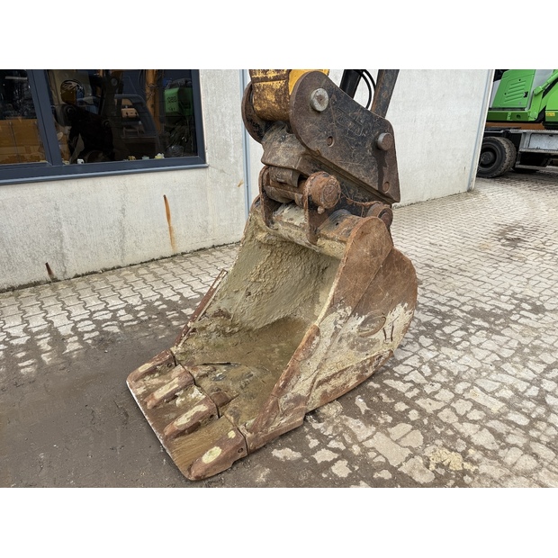 2021 Hyundai R215L-48033788