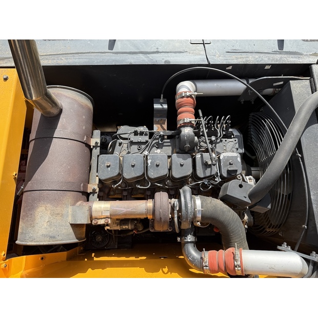 2021 Hyundai R215L-48033795