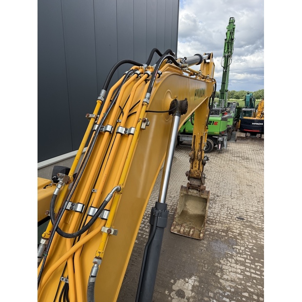 2021 Hyundai R215L-48033811