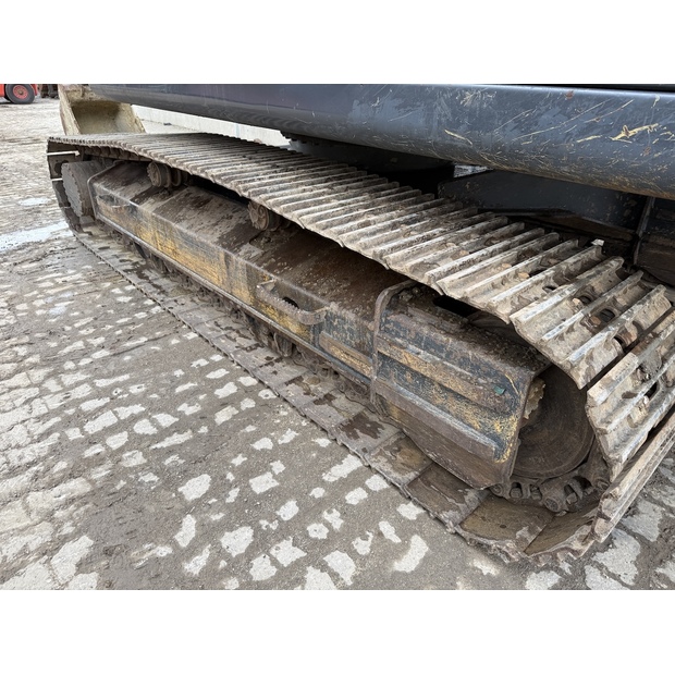 2021 Hyundai R215L-48033812