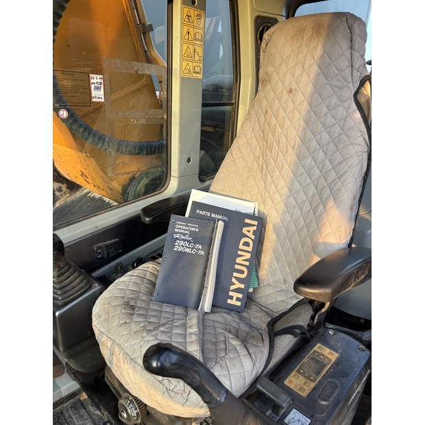 2011 Hyundai R290LC-7A-48033831