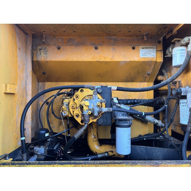 2011 Hyundai R290LC-7A-48033837