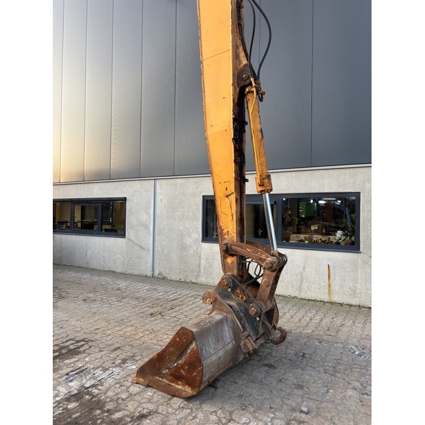 2011 Hyundai R290LC-7A-48033841