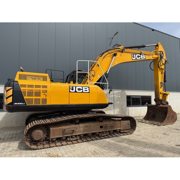2020 JCB JS300LC-48033857
