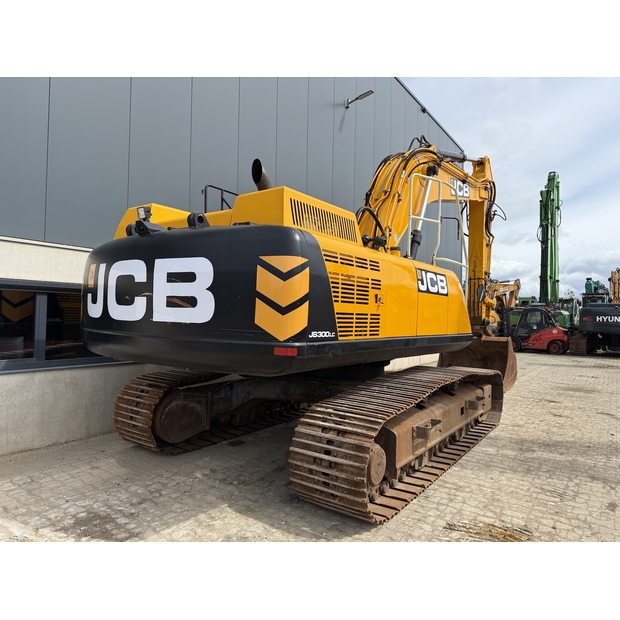 2020 JCB JS300LC-48033858
