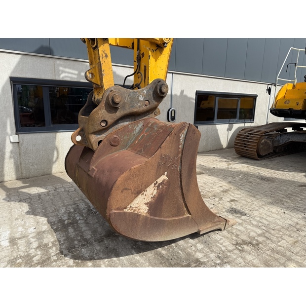 2020 JCB JS300LC-48033862