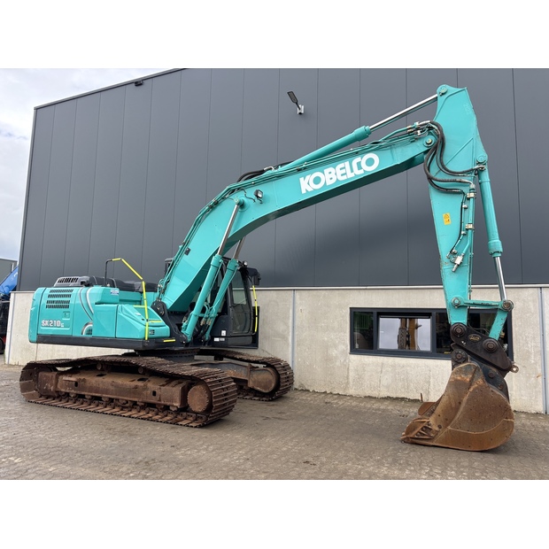 2019 كوبيلكو SK210LC-10-48033895