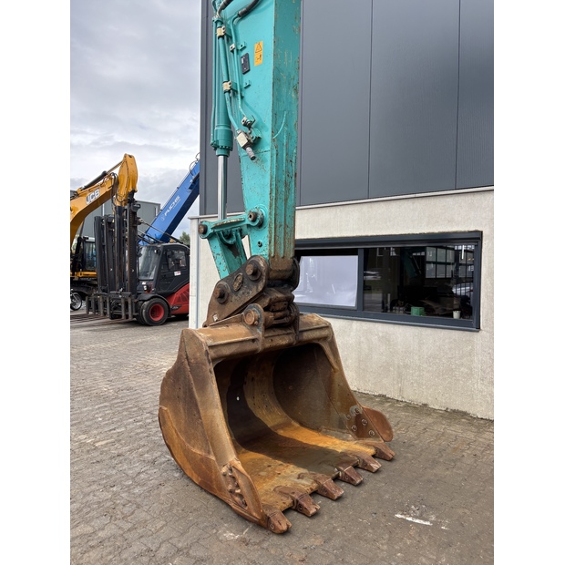 2019 كوبيلكو SK210LC-10-48033897