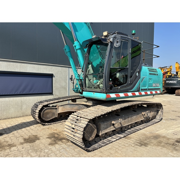2014 كوبيلكو SK210LC-9-48033935
