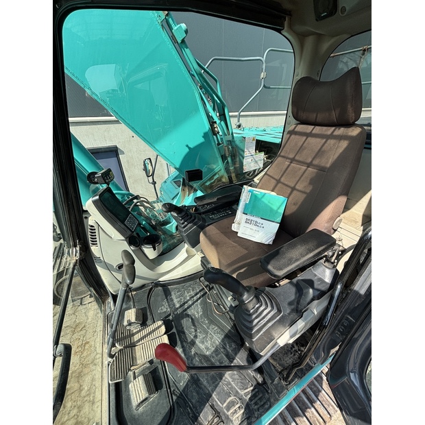 2014 كوبيلكو SK210LC-9-48033937