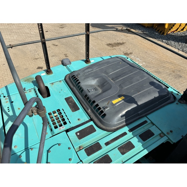 2014 كوبيلكو SK210LC-9-48033955
