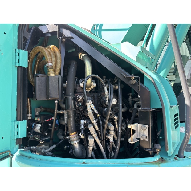 2013 KOBELCO SK230SRLC-3-48033986