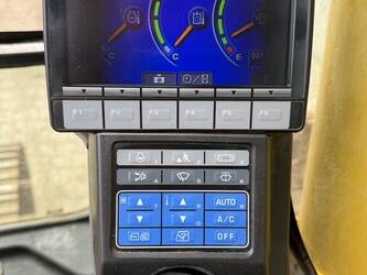2016-komatsu-pc210lc-10-1465796-48034077