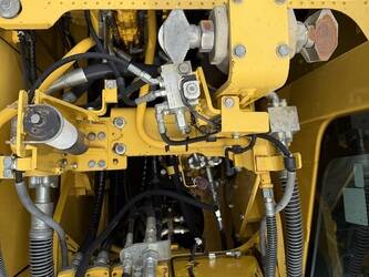 2016-komatsu-pc210lc-10-1465796-48034089