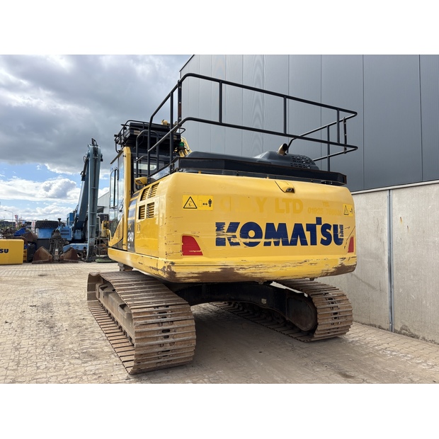 2019 Komatsu PC240LC-11-48034099