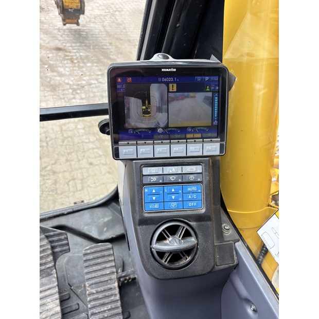 2019 Komatsu PC240LC-11-48034108