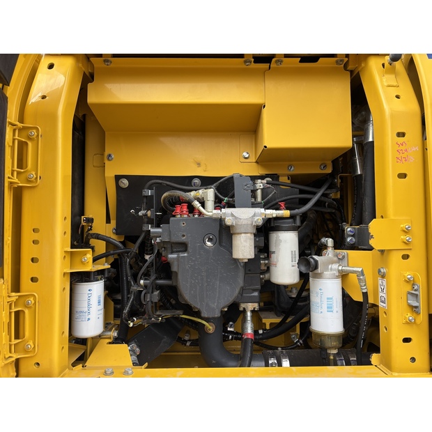 2019 Komatsu PC240LC-11-48034113