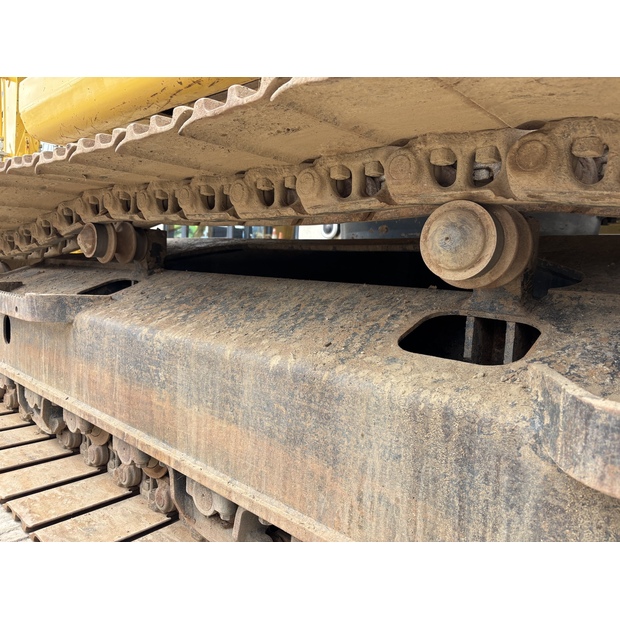 2019 Komatsu PC240LC-11-48034130