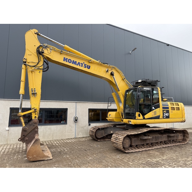 2020 Komatsu PC240LC-11E0-48034132