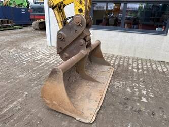 2020-komatsu-pc240lc-11e0-48034139