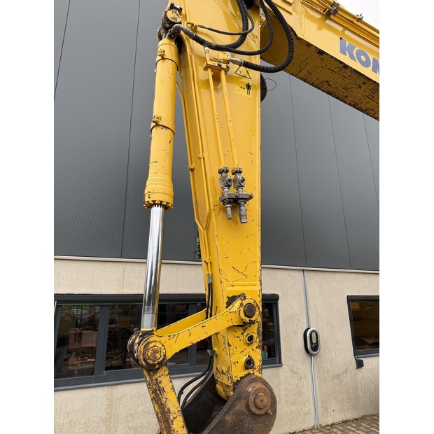 2020 Komatsu PC240LC-11E0-48034149